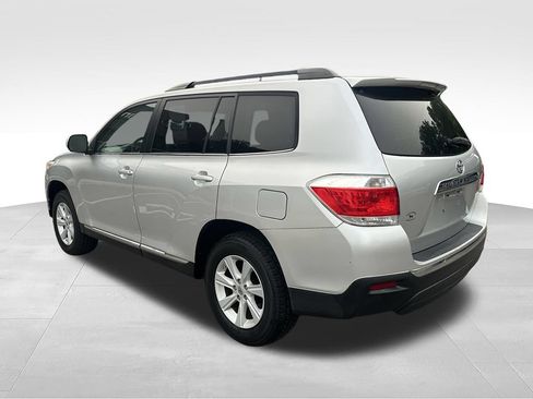 Used 2013 Toyota Highlander SE AWD/4WD image 5