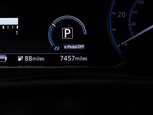 Used 2023 Nissan Leaf S image 22