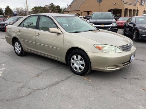Used 2004 Toyota Camry LE image 6