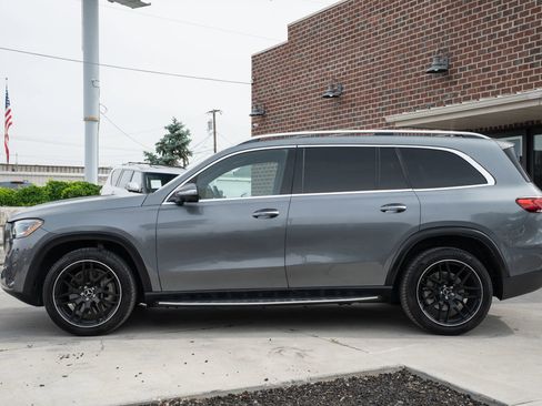 Used 2020 Mercedes-Benz GLS 450 4MATIC image 3