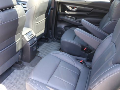 Used 2026 Subaru Ascent Limited AWD/4WD image 33