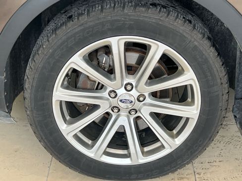 Used 2016 Ford Explorer Limited w/ Equipment Group 301A AWD/4WD image 4