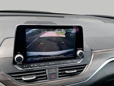 Certified 2025 Nissan Altima 2.5 SV FWD image 26