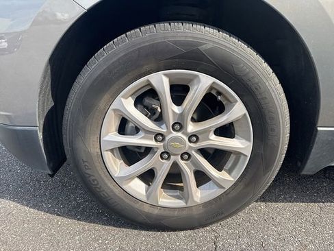 Used 2018 Chevrolet Equinox LT FWD image 10