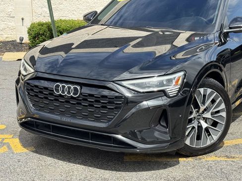 Used 2024 Audi Q8 e-tron Premium Plus w/ Premium Plus Package AWD/4WD image 3
