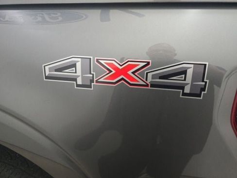 Used 2022 Ford F150 Lariat AWD/4WD image 13