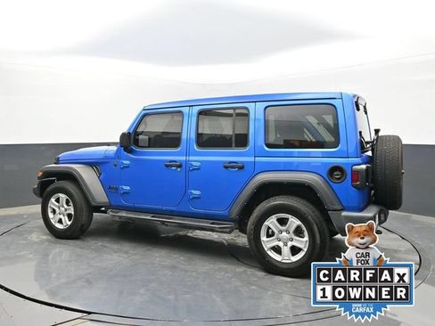 Used 2022 Jeep Wrangler Unlimited Sport w/ Sun And Sound Package AWD/4WD image 4