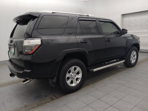 Used 2018 Toyota 4Runner SR5 Premium image 10