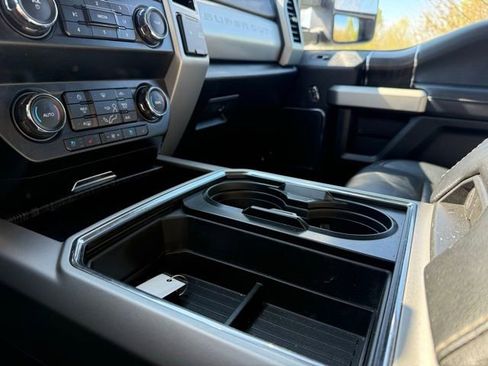 Used 2020 Ford F250 Lariat w/ Lariat Ultimate Package image 27