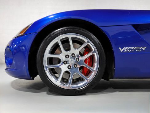 Used 2006 Dodge Viper SRT-10 RWD image 18