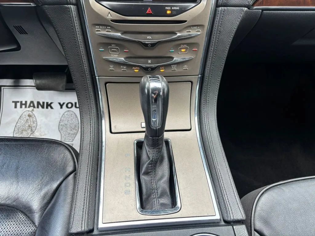 Used 2015 Lincoln MKX AWD w/ Equipment Group 102A image 18