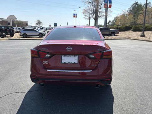 Used 2023 Nissan Altima 2.5 SV w/ SV Premium Package image 6