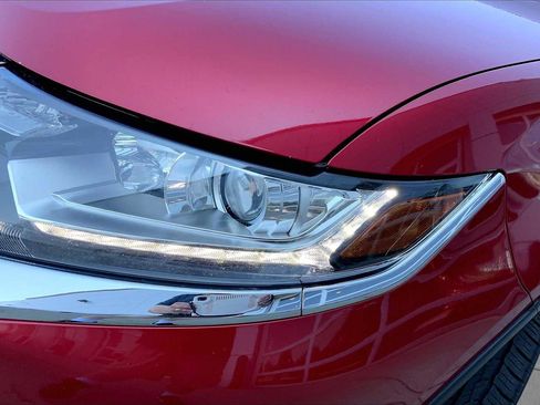 Used 2017 Mitsubishi Outlander SEL AWD/4WD image 27