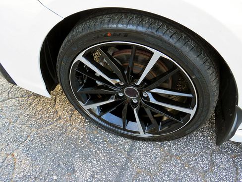 Used 2022 Toyota Camry XSE w/ Carpet Mat Package (TMS) image 10