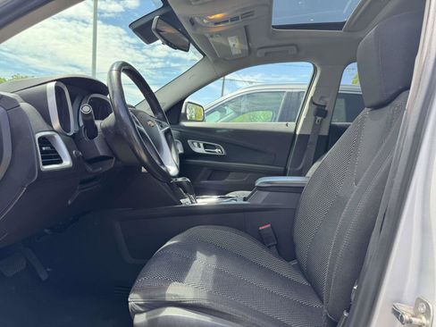 Used 2017 Chevrolet Equinox LT w/ Convenience Package AWD/4WD image 19