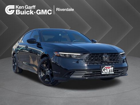 Used 2023 Honda Accord Sport image 1