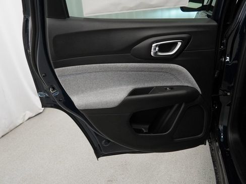 New 2026 Jeep Compass Latitude image 29