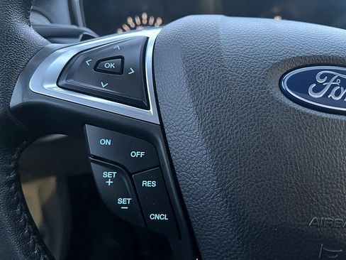 Used 2017 Ford Fusion SE image 34