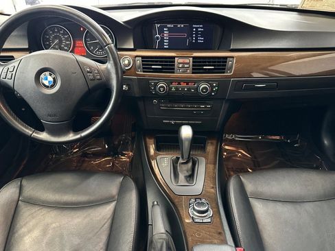Used 2011 BMW 335d Sedan image 26