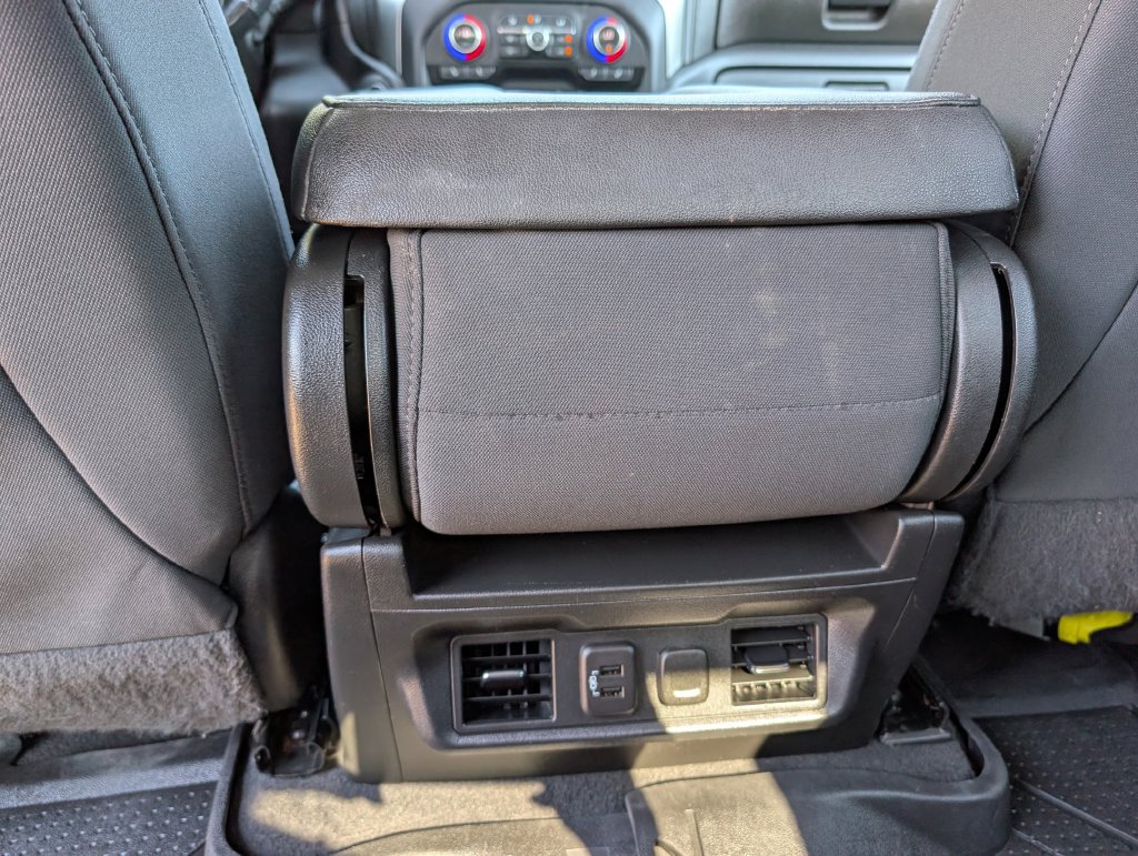 Used 2021 Chevrolet Silverado 1500 RST w/ Redline Edition AWD/4WD image 16