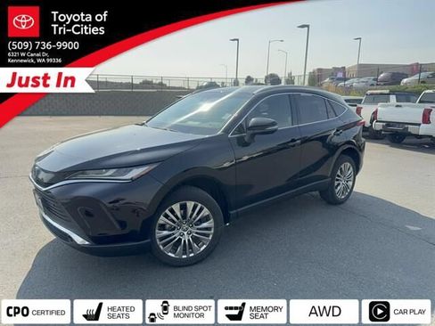 Used 2023 Toyota Venza XLE AWD/4WD image 1