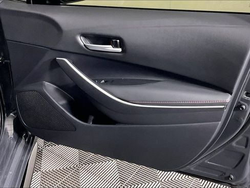 Used 2025 Toyota Corolla SE w/ Convenience Package FWD image 22