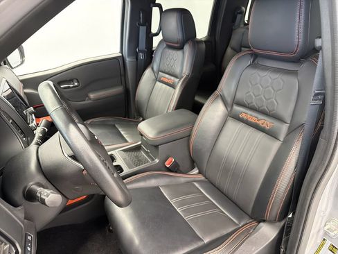 Used 2023 Nissan Frontier PRO-4X w/ Pro-4X Premium Package AWD/4WD image 13