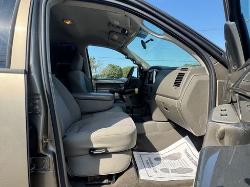 Used 2007 Dodge Ram 2500 Truck SLT image 16