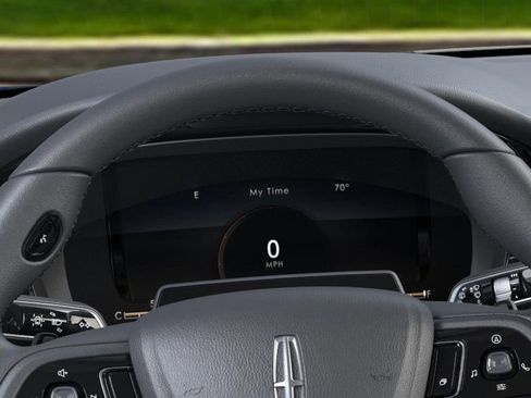 New 2025 Lincoln Corsair AWD w/ Equipment Group 101A image 13