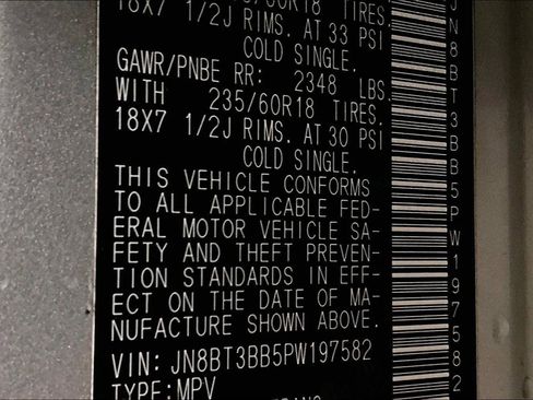 Used 2023 Nissan Rogue SV image 32