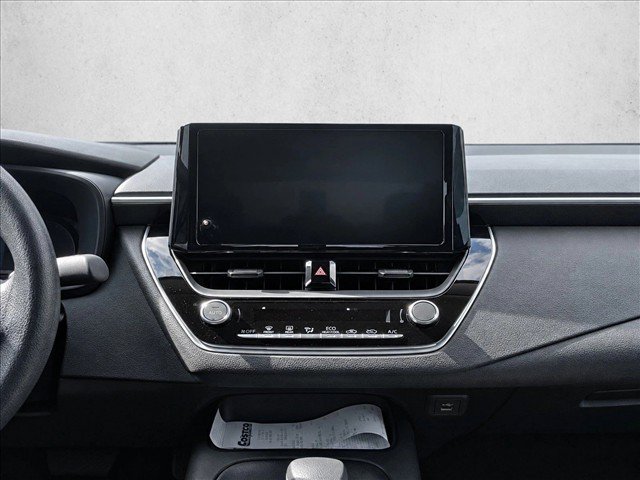 Used 2025 Toyota Corolla LE FWD image 18