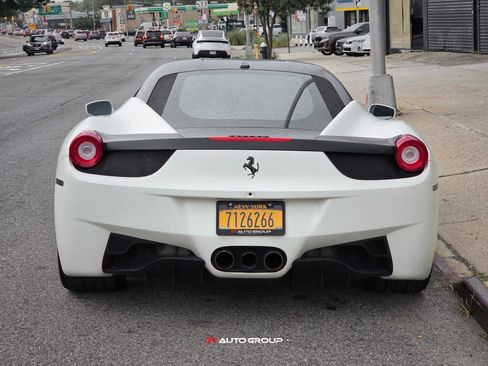 Used 2015 Ferrari 458 Italia Coupe RWD image 9