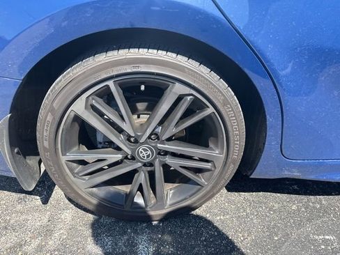 Used 2025 Toyota Camry XSE FWD image 3