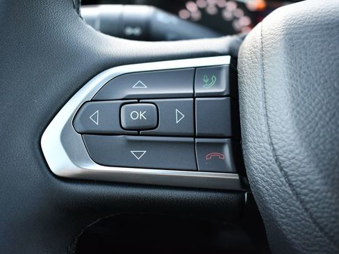 New 2026 Jeep Compass Latitude AWD/4WD image 17