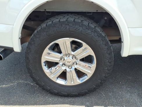 Used 2019 Ford F150 King Ranch w/ Equipment Group 601A Luxury AWD/4WD image 13