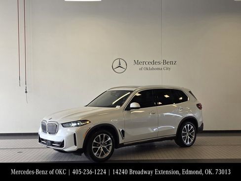 Used 2024 BMW X5 sDrive40i w/ Parking Assistance Package RWD image 1