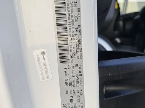 Used 2019 RAM ProMaster 2500 FWD image 19