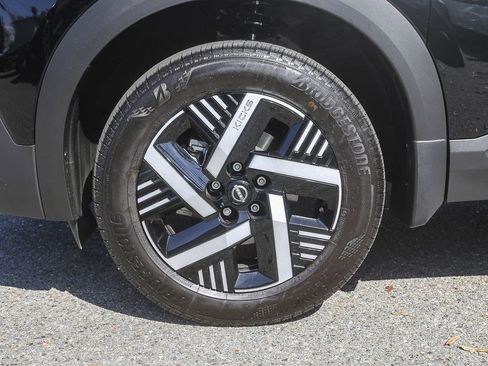 Used 2026 Nissan Kicks SV image 11