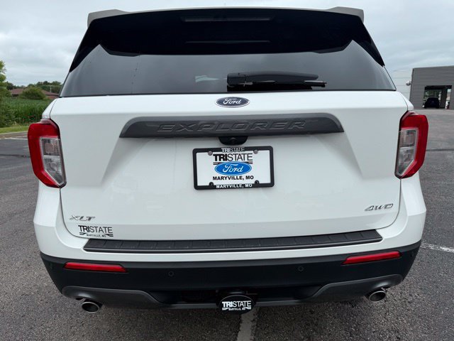 Used 2023 Ford Explorer XLT w/ Equipment Group 202A AWD/4WD image 5