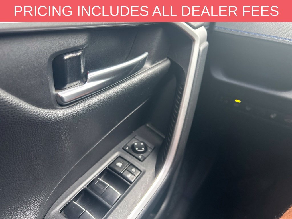 Used 2020 Toyota RAV4 XSE AWD/4WD image 24