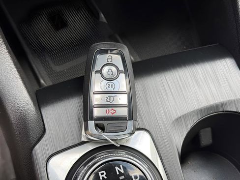 Used 2025 Ford Escape ST-Line Elite w/ Premium Technology Package AWD/4WD image 15