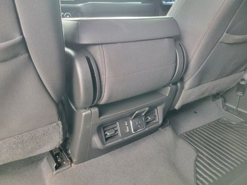 Used 2024 GMC Sierra 1500 Elevation image 30