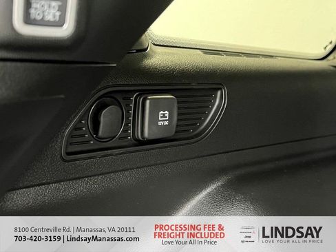 New 2025 Jeep Grand Cherokee Laredo image 10