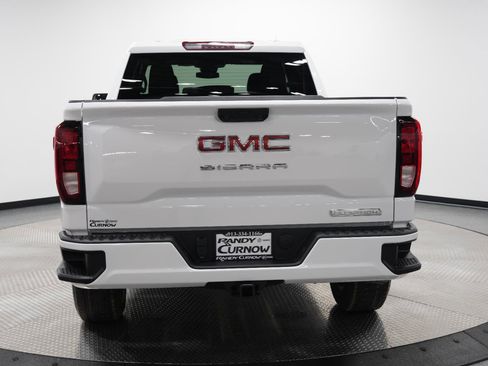 New 2026 GMC Sierra 1500 Elevation image 7