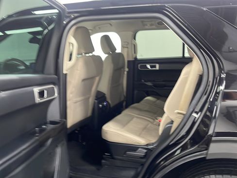 Used 2021 Ford Explorer 4WD image 14