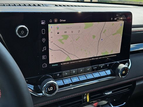 Used 2025 Chevrolet Colorado Z71 w/ Z71 Convenience Package 2 image 16