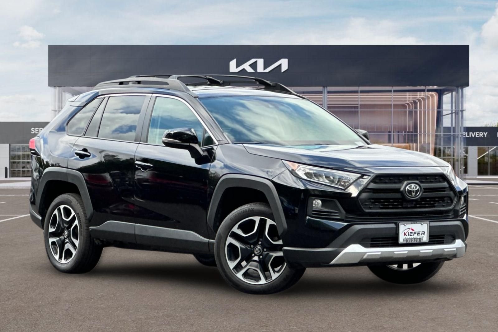 Used 2020 Toyota RAV4 Adventure AWD/4WD image 2