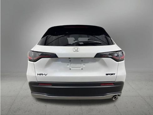 New 2027 Honda HR-V Sport image 4