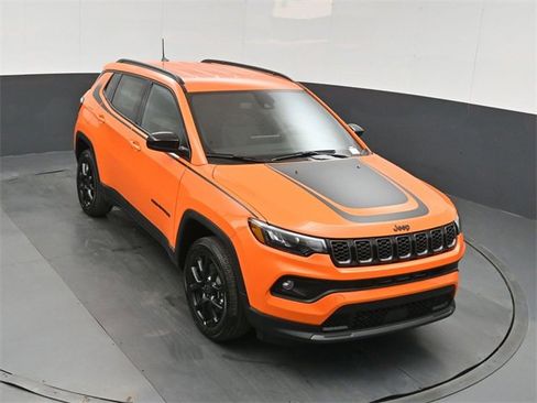New 2026 Jeep Compass Latitude image 37