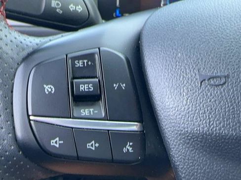 Certified 2024 Ford Escape ST-Line AWD/4WD image 19